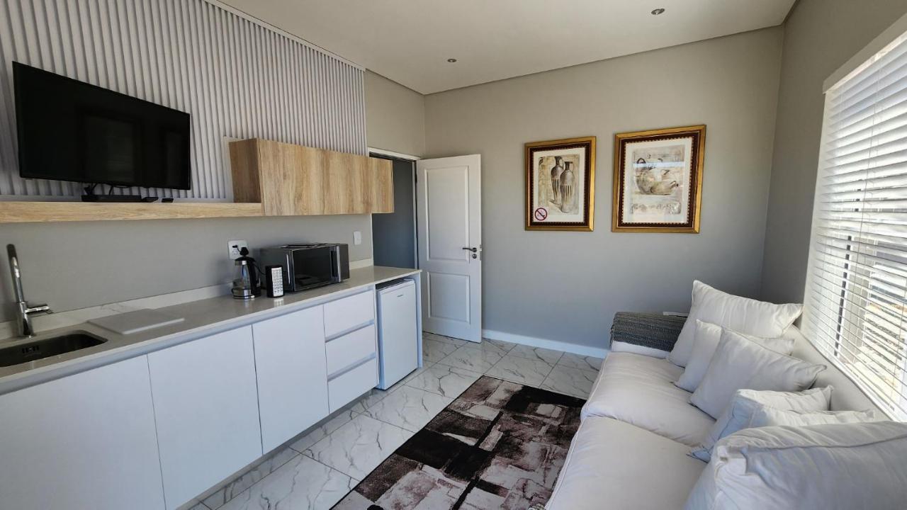 One Bedroom Unit With Kitchenette In Langebaan Country Estate - Solar Power Zewnętrze zdjęcie